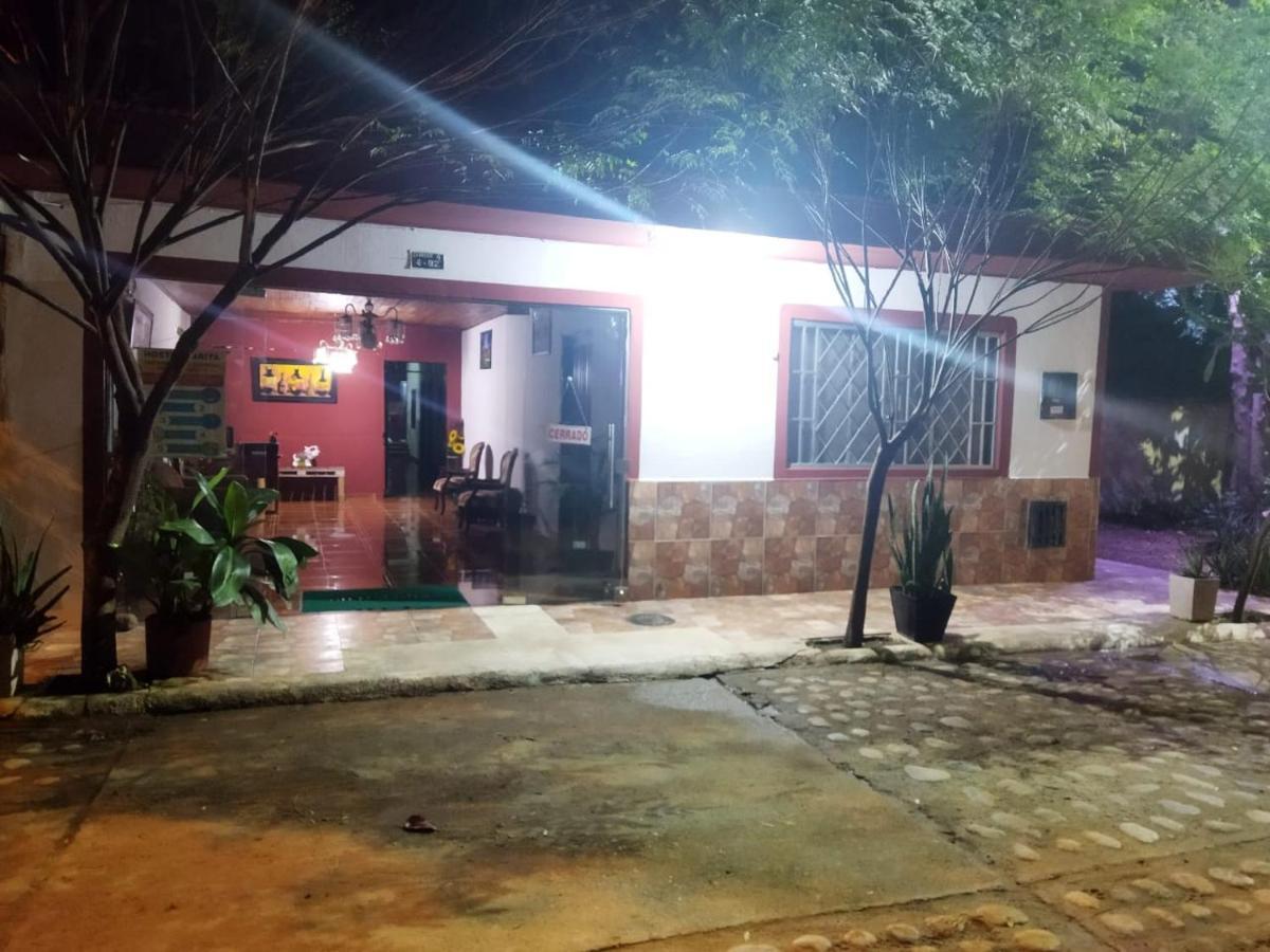 וילה-וייחה Hostal Sarita מראה חיצוני תמונה