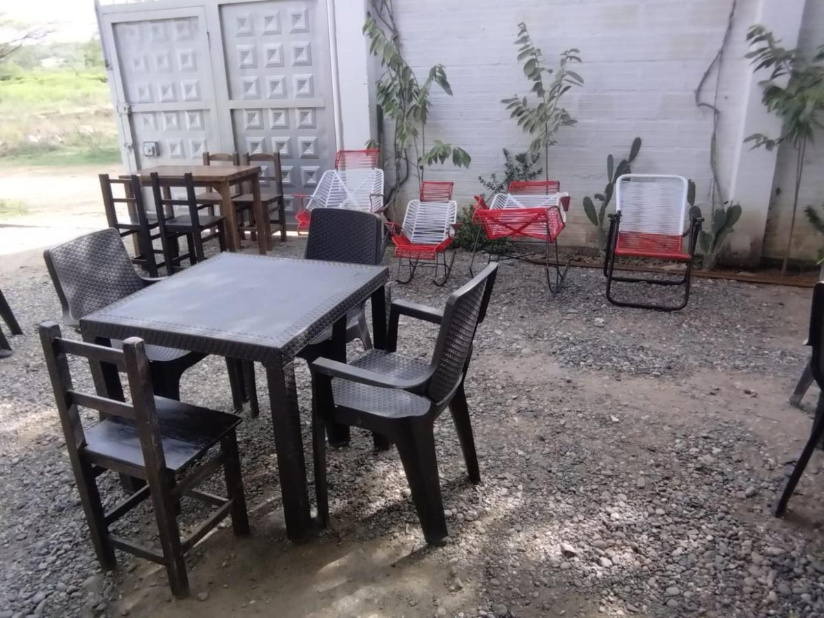 וילה-וייחה Hostal Sarita מראה חיצוני תמונה