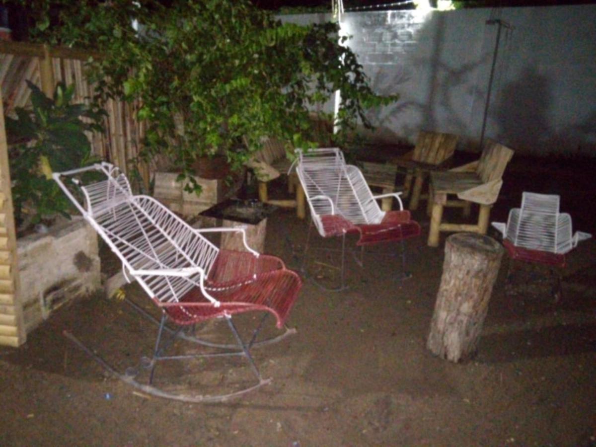 וילה-וייחה Hostal Sarita מראה חיצוני תמונה